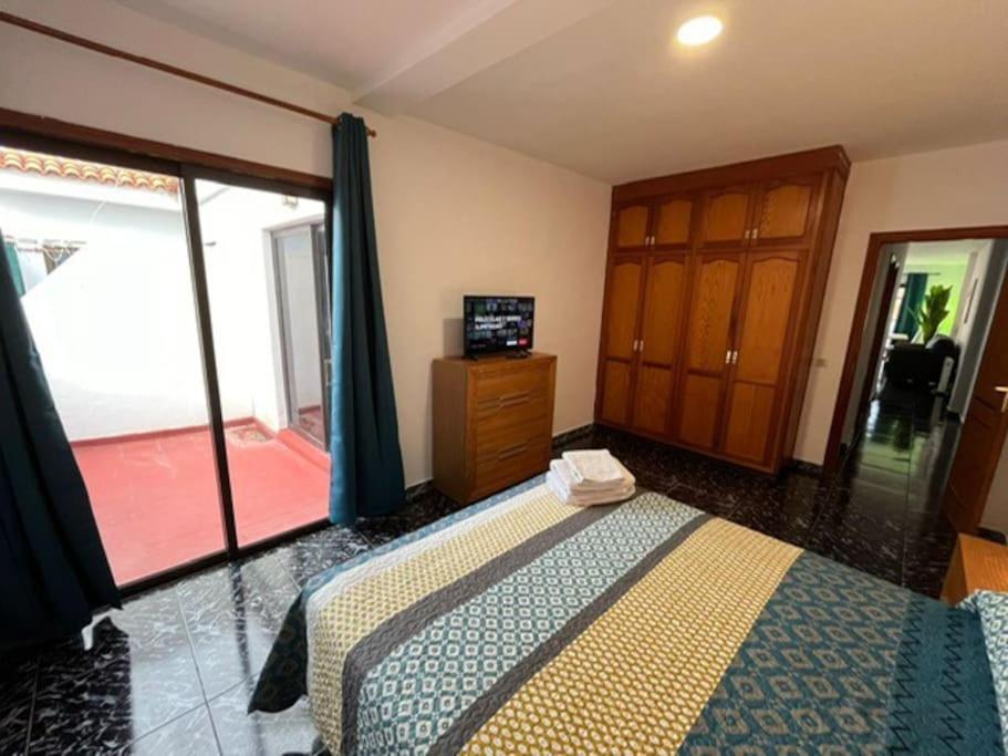 3 Dormitorios. Terraza. Bus Stop Los Realejos Ngoại thất bức ảnh