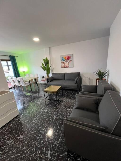 3 Dormitorios. Terraza. Bus Stop Los Realejos Ngoại thất bức ảnh