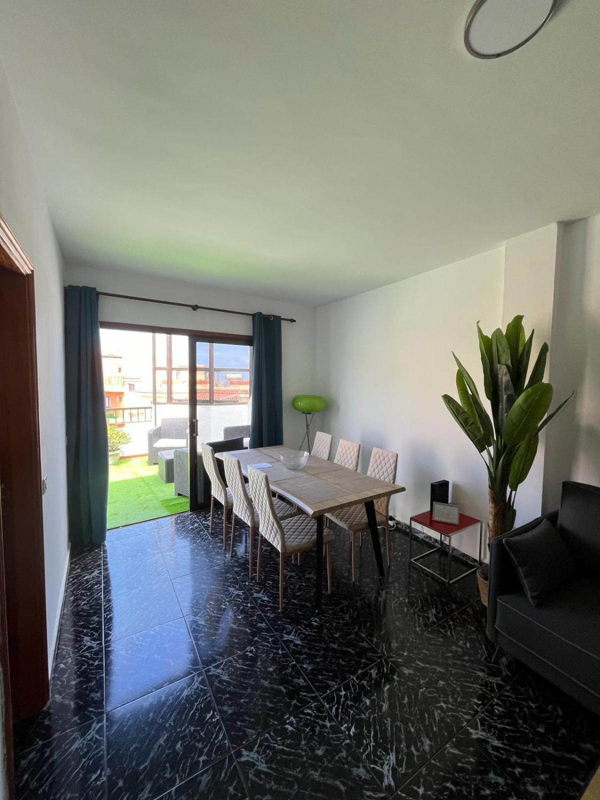 3 Dormitorios. Terraza. Bus Stop Los Realejos Ngoại thất bức ảnh