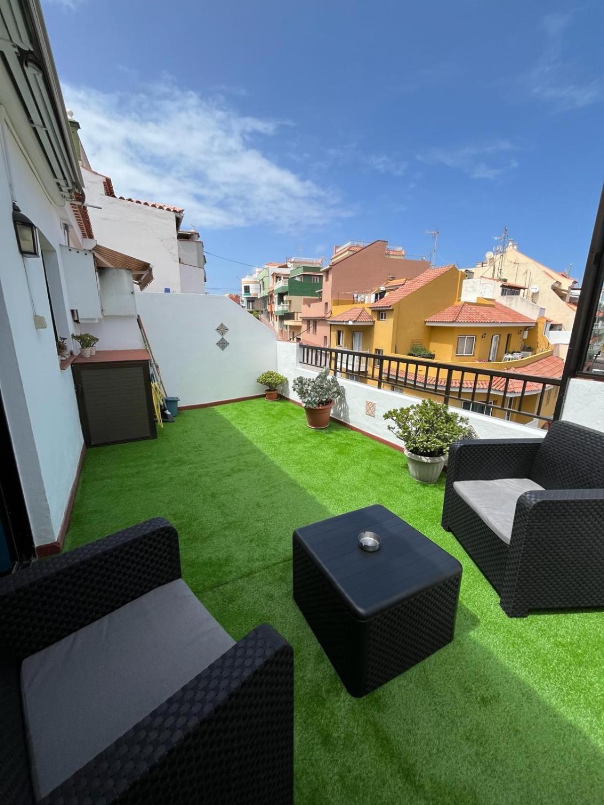 3 Dormitorios. Terraza. Bus Stop Los Realejos Ngoại thất bức ảnh
