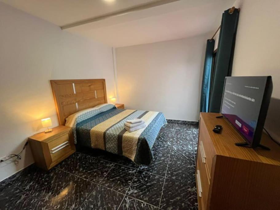 3 Dormitorios. Terraza. Bus Stop Los Realejos Ngoại thất bức ảnh